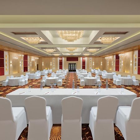 Essentia Luxury Resort & Spa Удайпур Екстериор снимка